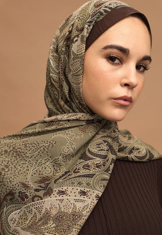 Elora gemusterter Hijab Militär Khaki