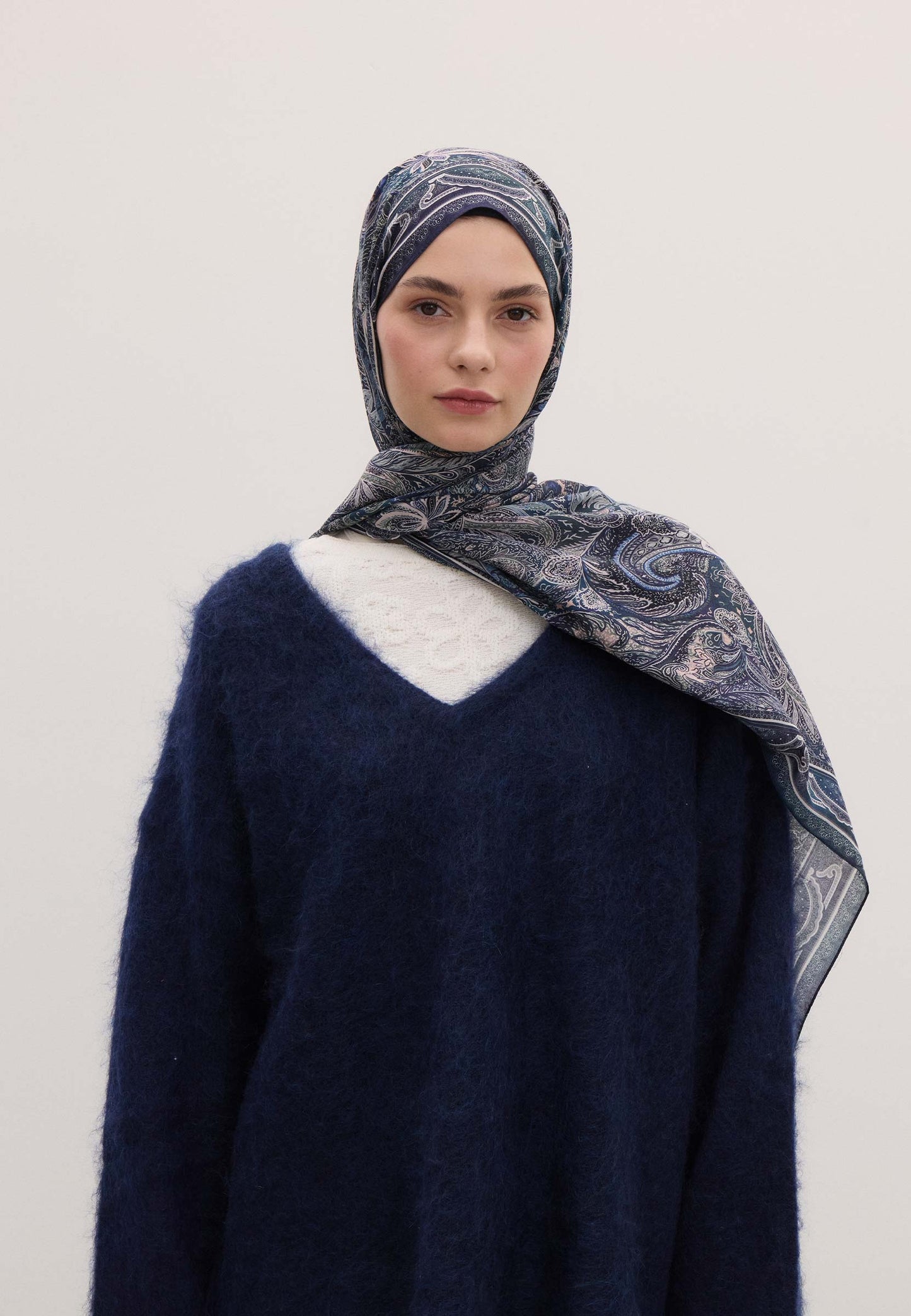 Amora gemusterter Hijab Blau