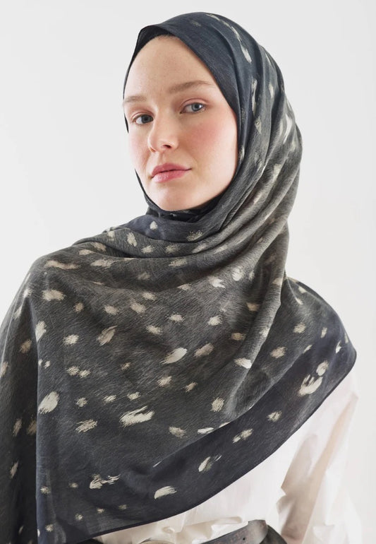 Fawn Pattern Cotton Viscose Hijab Black
